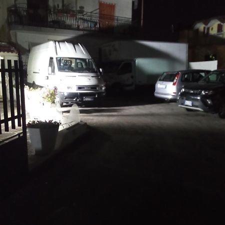 Relais Al Borgo Panzió Somma Vesuviana Kültér fotó